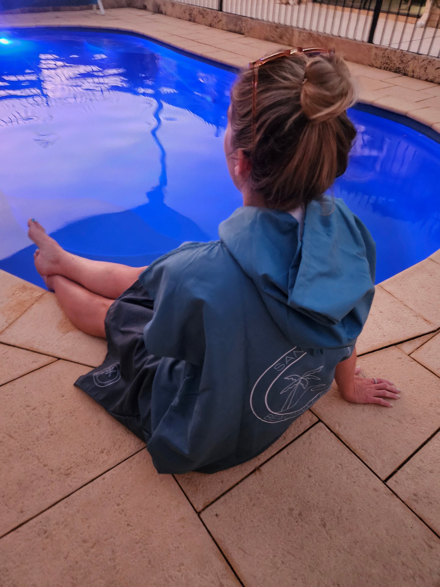 hooded towels for adults